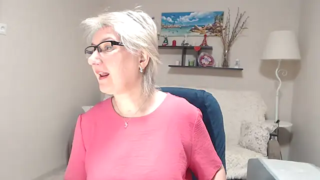 Snapshot of FleurMays chatting on 02.24.26 FleurMays online show from 02.24.26