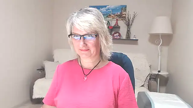 Snapshot of FleurMays chatting on 06.29.26 FleurMays online show from 06.29.26