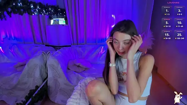 Goldy Grace  online show from 12.19.24