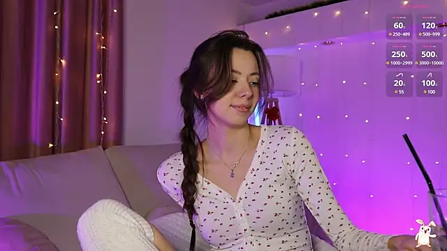 Goldy Grace  online show from 01.14.25