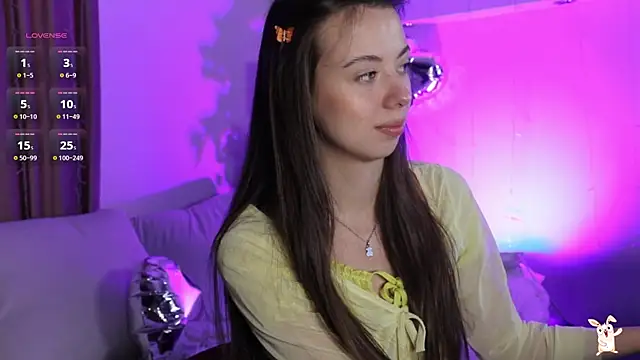 Goldy Grace  online show from 02.21.25