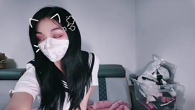 HKsmallCat online show from 12.13.24