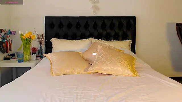 Goddess Squirt  online show from 03.13.25