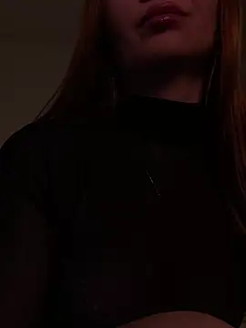 Snapshot of Goddess_Squirt_ chatting on 04.22.26 Goddess Squirt online show from 04.22.26