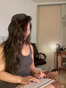 Snapshot of Goddess_Squirt_ chatting on 07.07.26 Goddess Squirt online show from 07.07.26