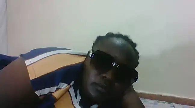 Snapshot of Hotwife8 chatting on 02.10.25 Hotwife8 online show from 02.10.25