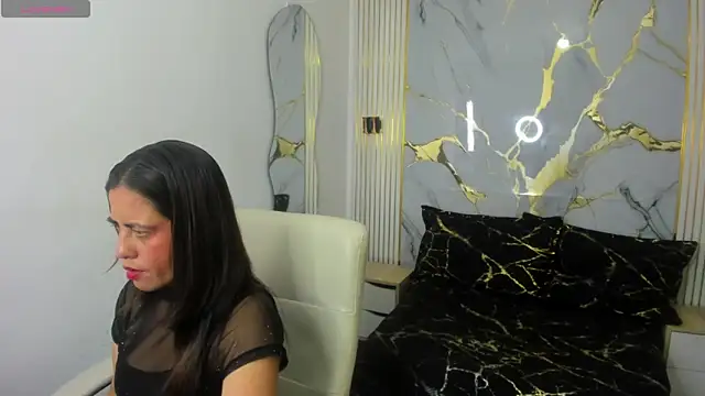 kathina giraldo online show from 05.22.26