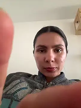 Snapshot of SofiaG_ chatting on 12.27.24 SofiaG online show from 12.27.24