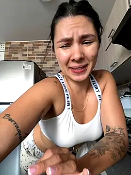 Snapshot of SofiaG_ chatting on 11.02.25 SofiaG online show from 11.02.25