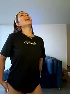 SofiaG  online show from 01.15.26