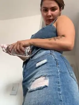 Snapshot of SofiaG_ chatting on 01.31.26 SofiaG online show from 01.31.26