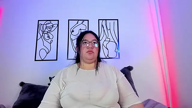 Snapshot of RubyPirsso18 chatting on 03.19.25 RubyPirsso18 online show from 03.19.25