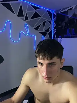 Snapshot of oliver_Lz chatting on 02.27.25 oliver Lz online show from 02.27.25