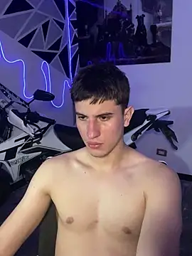 Snapshot of oliver_Lz chatting on 03.01.25 oliver Lz online show from 03.01.25