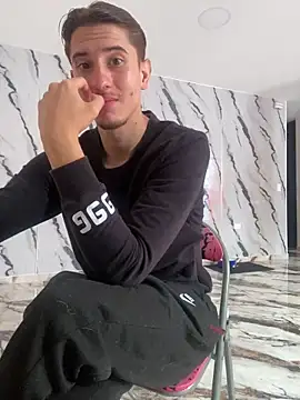 Snapshot of oliver_Lz chatting on 02.13.26 oliver Lz online show from 02.13.26