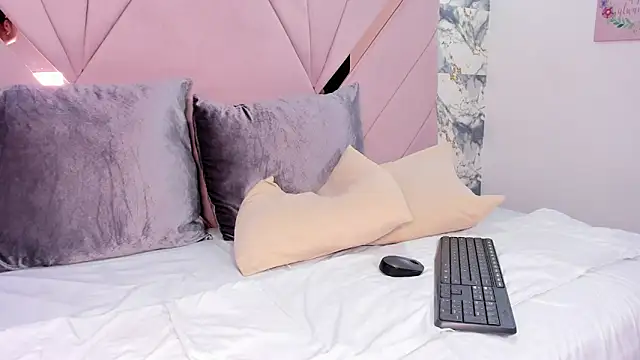 kaylin jann online show from 02.17.26