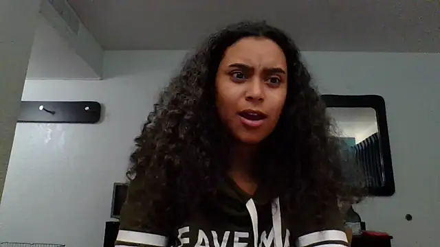 cinnaminnie online show from 03.02.25