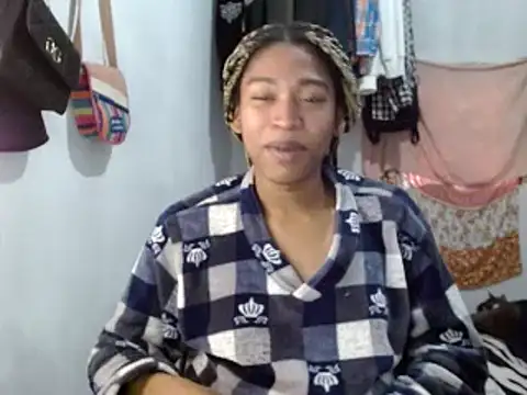 miriam775 online show from 02.14.25