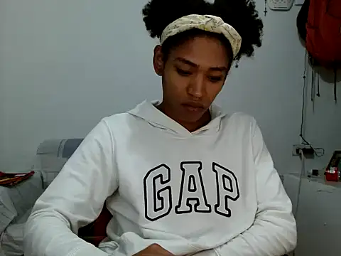 miriam775 online show from 10.02.25