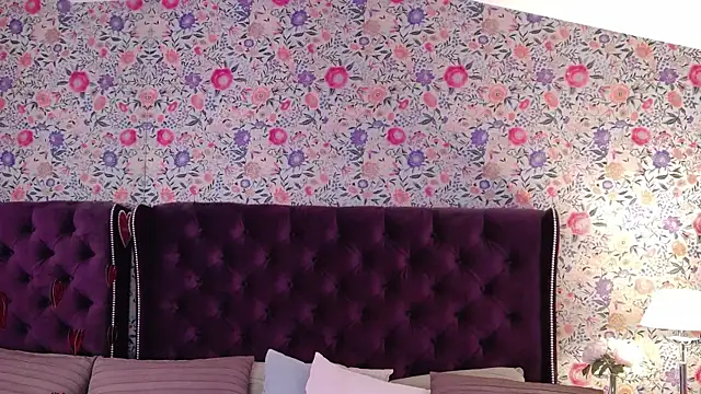 Snapshot of Evapeach_ chatting on 02.21.25 Evapeach online show from 02.21.25