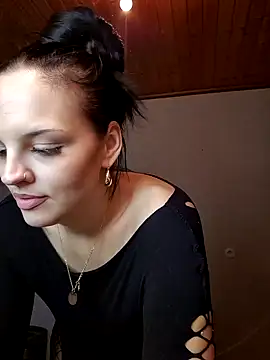 Jujuicy 97 online show from 01.10.25