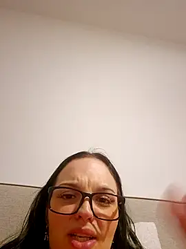 Jujuicy 97 online show from 11.21.25