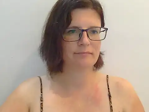 CrimsonMistress online show from 02.01.25