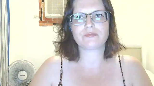 CrimsonMistress online show from 04.01.26