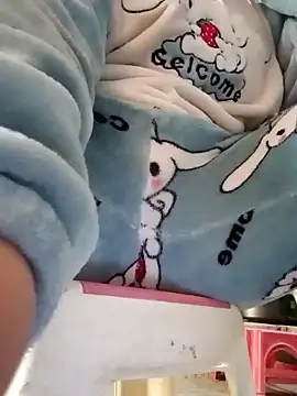 JasminePham online show from 01.04.25