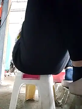 JasminePham online show from 03.11.25