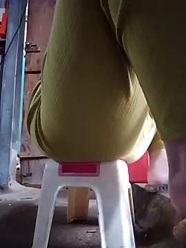 JasminePham online show from 03.13.25