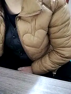 JasminePham online show from 11.28.25