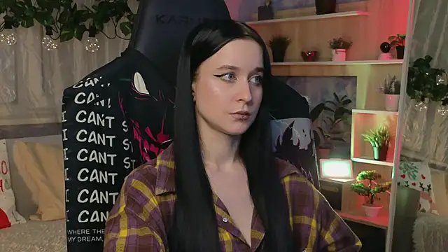 KiraLiLime online show from 03.04.25