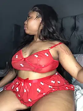 Snapshot of Anaelle24 chatting on 03.11.25 Anaelle24 online show from 03.11.25