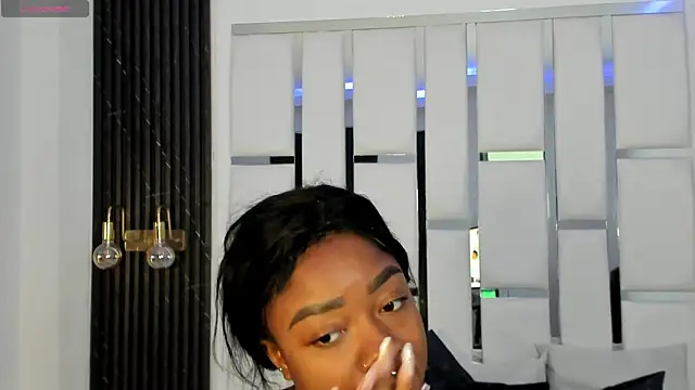 mia schwarz online show from 12.14.24