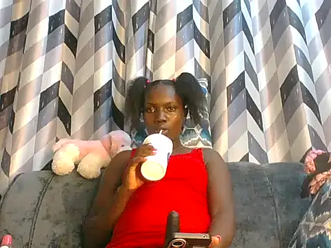 Slimthick900 online show from 03.03.25