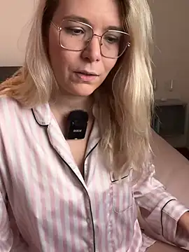 EmyLana online show from 02.03.26