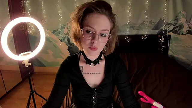 Snapshot of Natural_pussy chatting on 01.25.25 Natural pussy online show from 01.25.25