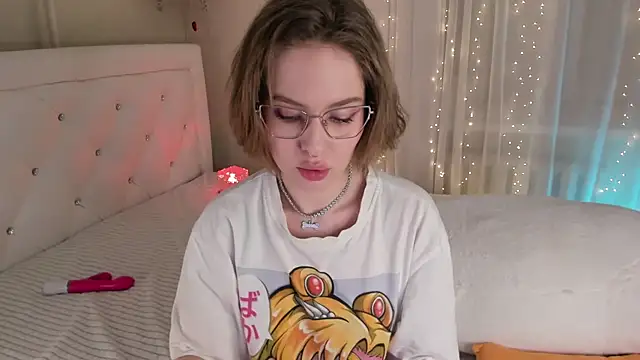 Snapshot of Natural_pussy chatting on 02.20.25 Natural pussy online show from 02.20.25