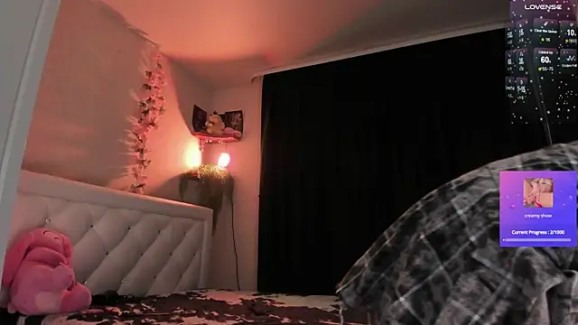 Natural pussy online show from 12.21.25