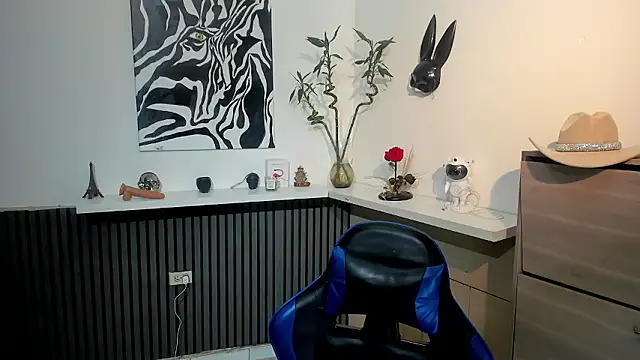 Snapshot of Daemon21 chatting on 01.18.26 Daemon21 online show from 01.18.26