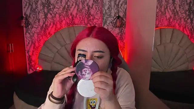 Snapshot of larissa01_ chatting on 03.16.25 larissa01 online show from 03.16.25