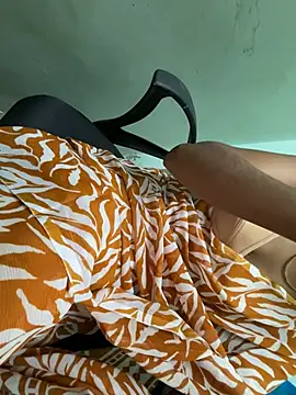 Honeyberose online show from 12.30.24