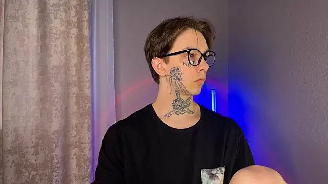 Snapshot of anahori__simon chatting on 01.14.25 anahori simon online show from 01.14.25