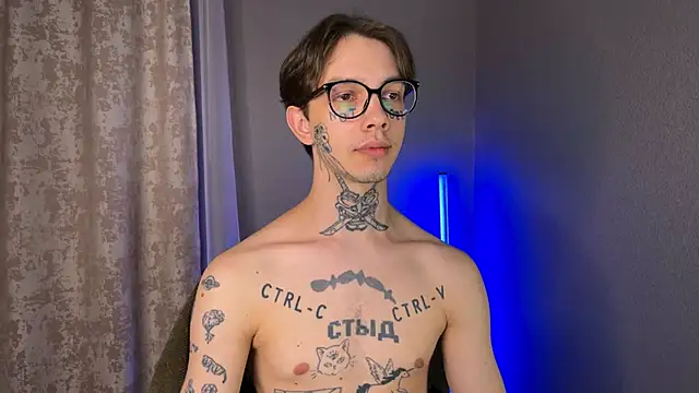 Snapshot of anahori__simon chatting on 01.17.25 anahori simon online show from 01.17.25