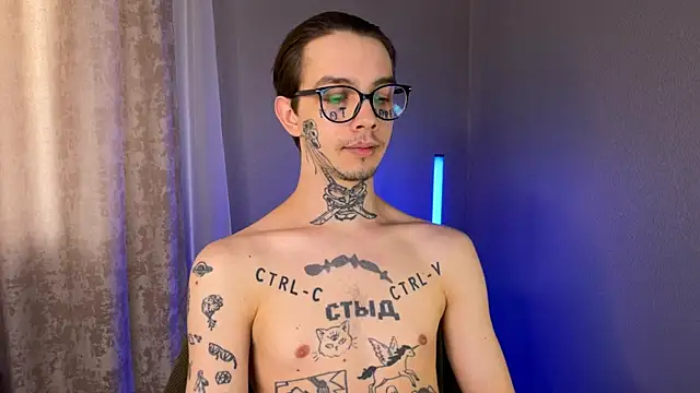 Snapshot of anahori__simon chatting on 01.25.25 anahori simon online show from 01.25.25