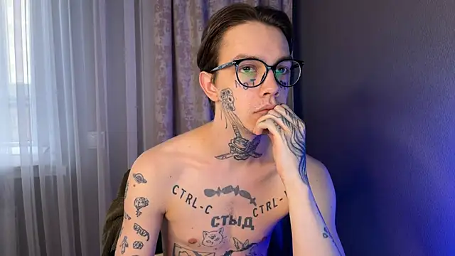 Snapshot of anahori__simon chatting on 02.07.25 anahori simon online show from 02.07.25