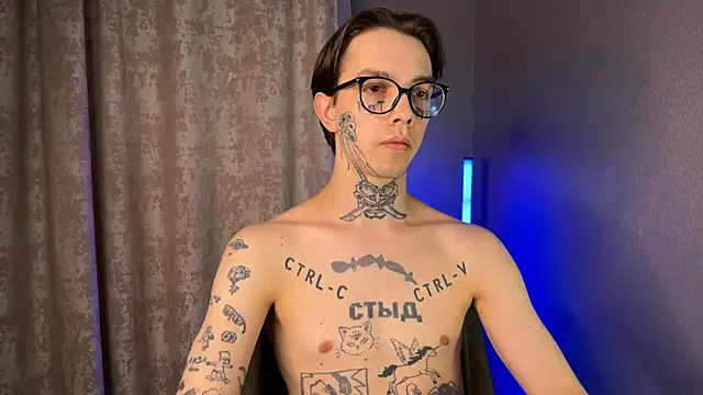 Snapshot of anahori__simon chatting on 02.22.25 anahori simon online show from 02.22.25