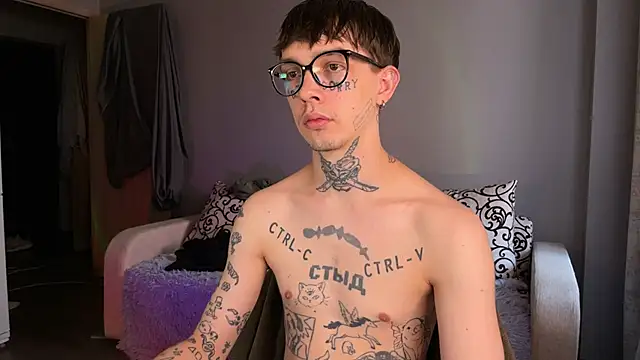 Snapshot of anahori__simon chatting on 09.23.25 anahori simon online show from 09.23.25