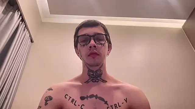 Snapshot of anahori__simon chatting on 02.28.26 anahori simon online show from 02.28.26